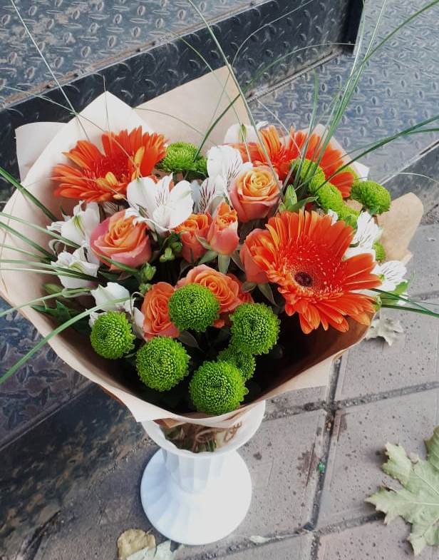 Букет цветов из: Герберы, Хризантемы, Альстромерии и Розы в Старой Торопе