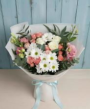 Букет цветов из:  Розы, Лизиантусы и Хризантемы в Старой Торопе