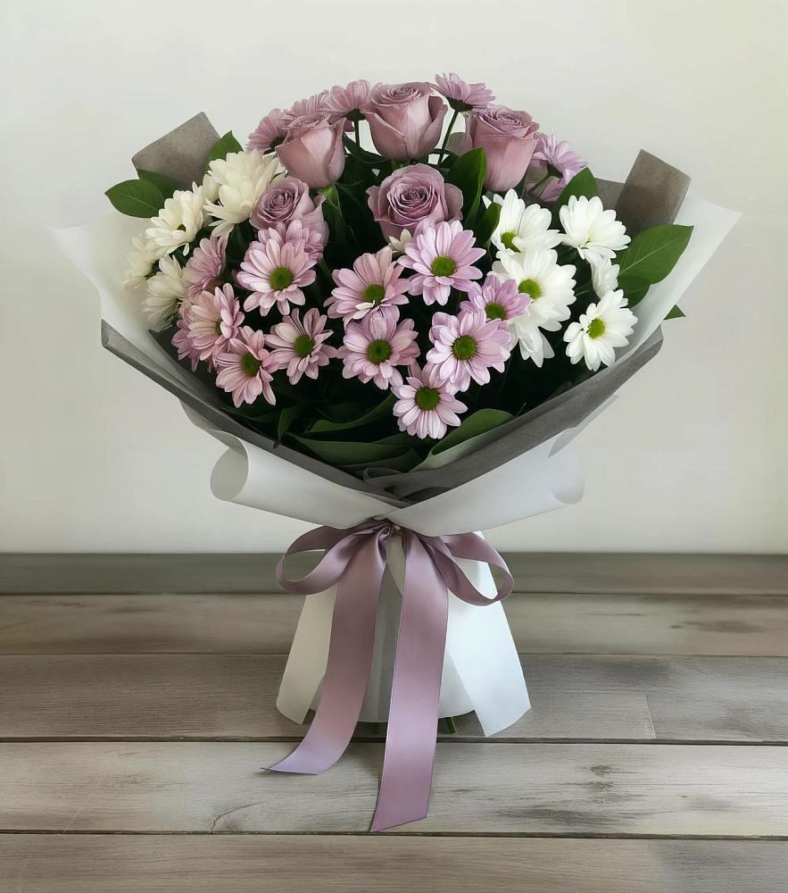 Букет цветов из: Хризантемы и Розы в Старой Торопе