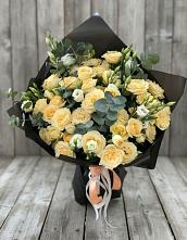 Букет цветов из:  Розы и Лизиантусы #REPLACE_PRED# Старой Торопе