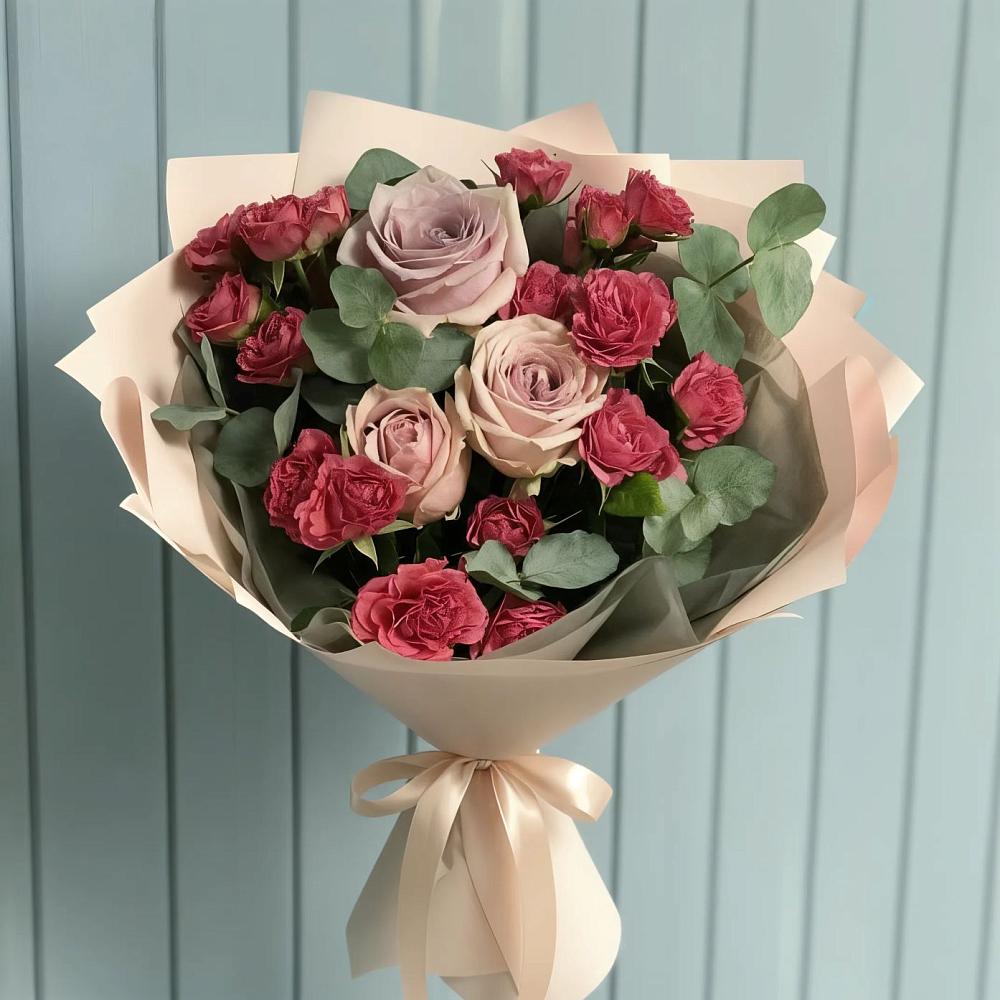 Букет цветов из: Гвоздики и Розы в Старой Торопе