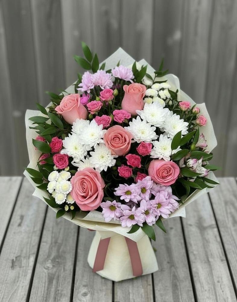Букет цветов из: Альстромерии, Гвоздики, Розы и Хризантемы в Старой Торопе