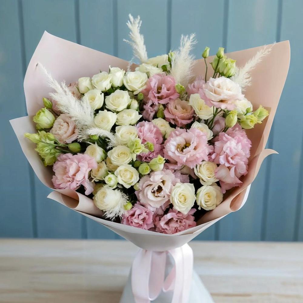 Букет цветов из: Альстромерии и Розы в Старой Торопе