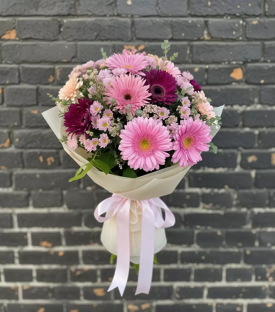 Букет цветов из: Герберы и Хризантемы в Старой Торопе