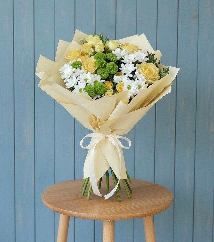 Букет цветов из: Хризантемы и Розы в Старой Торопе