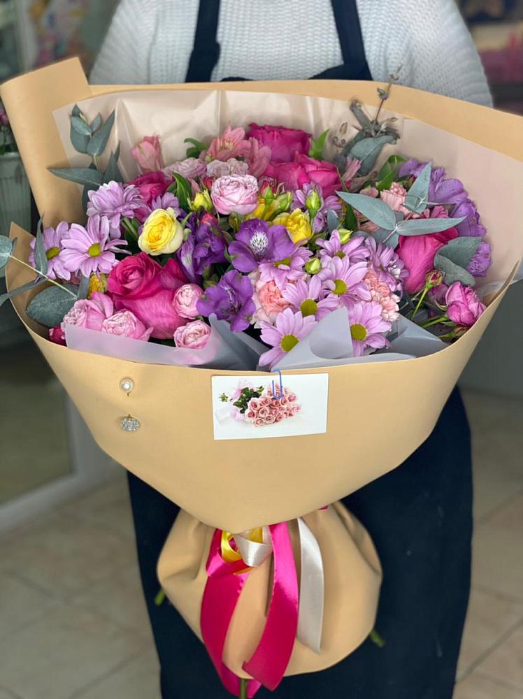 Букет цветов из: Хризантемы, Гвоздики и Альстромерии в Старой Торопе