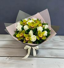 Букет цветов из:  Орхидеи и Розы в Старой Торопе