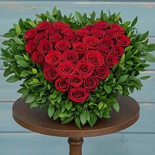 Цветочная композиция из Розы в виде сердца в Старой Торопе