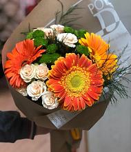 Букет цветов из:  Герберы, Хризантемы и Розы в Старой Торопе