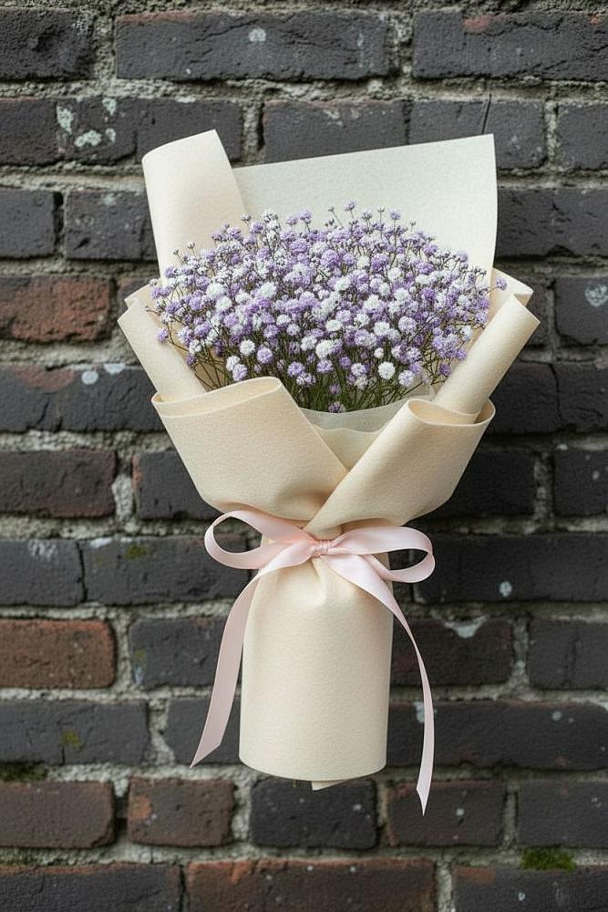 Букет цветов из: Гипсофила в Старой Торопе