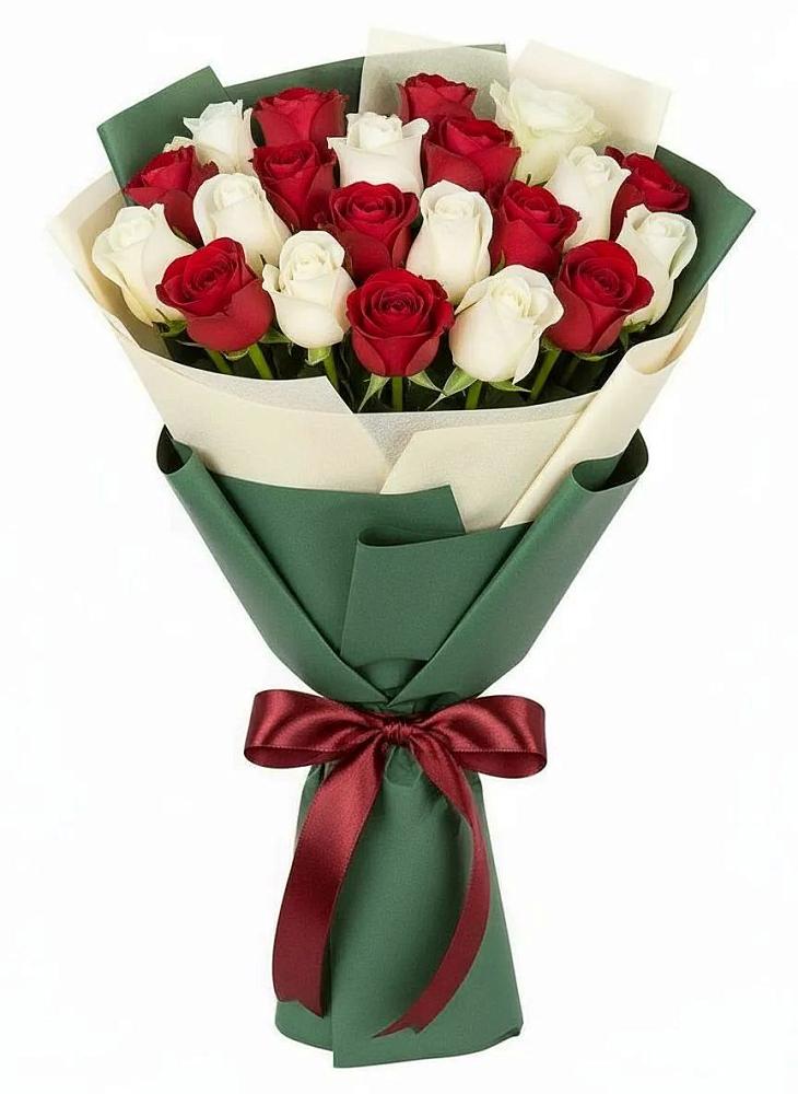 Букет Микс из красных и белых роз в Старой Торопе