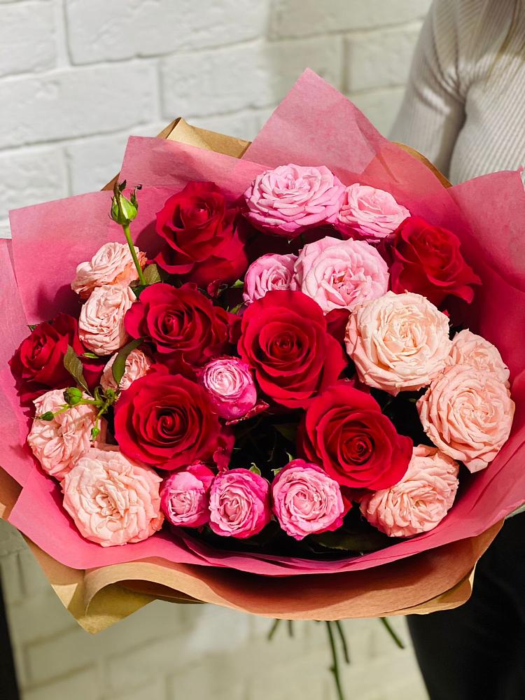 Букет цветов из: Розы в Старой Торопе