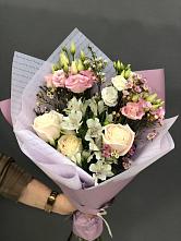 Букет цветов из:  Альстромерии, Розы и Лизиантусы #REPLACE_PRED# Старой Торопе