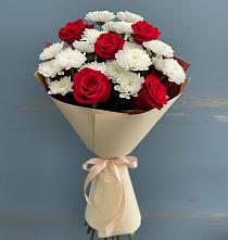 Букет цветов из:  Розы и Хризантемы в Старой Торопе