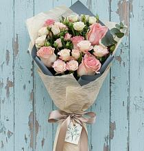 Букет цветов из:  Розы в Старой Торопе