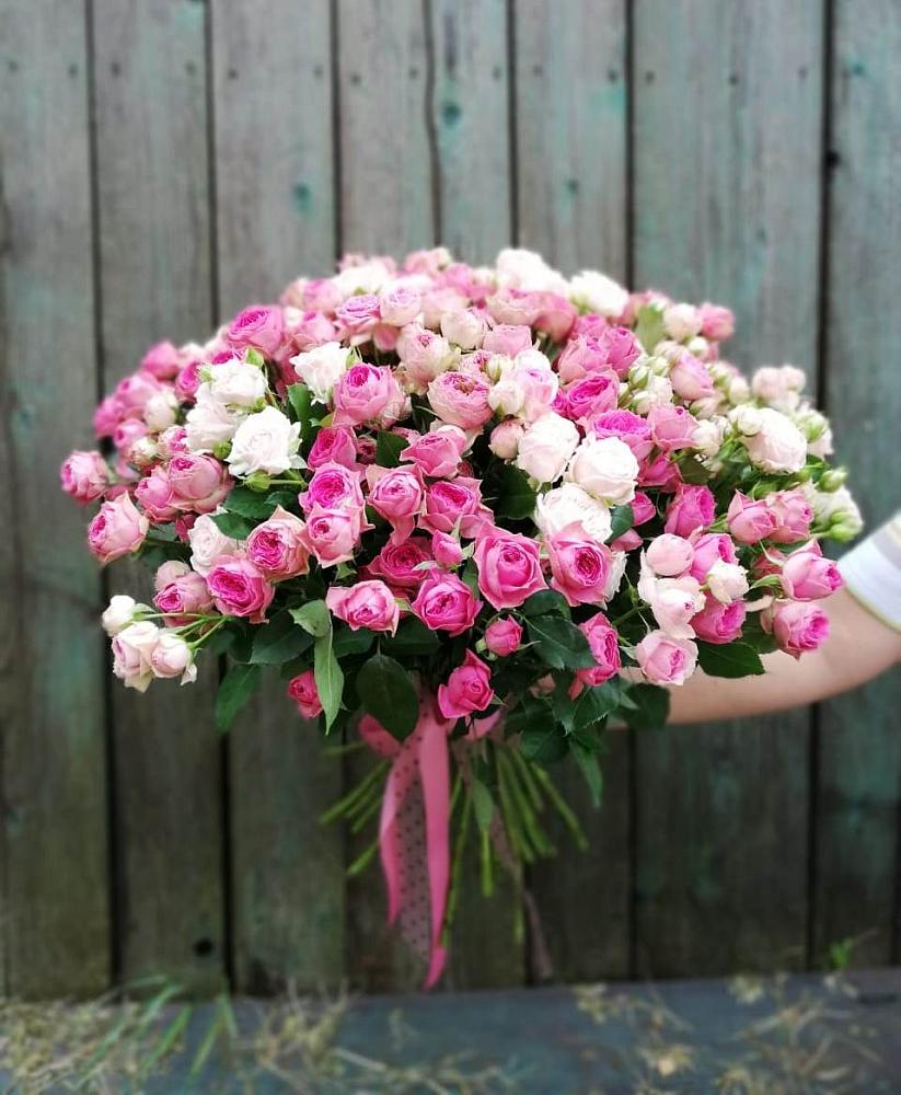 Букет Розовые кустовые розы Натали и Лав Лидия в Старой Торопе