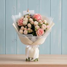 Букет цветов из:  Розы в Старой Торопе