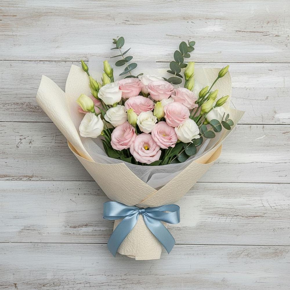 Букет цветов из: Лизиантусы в Старой Торопе